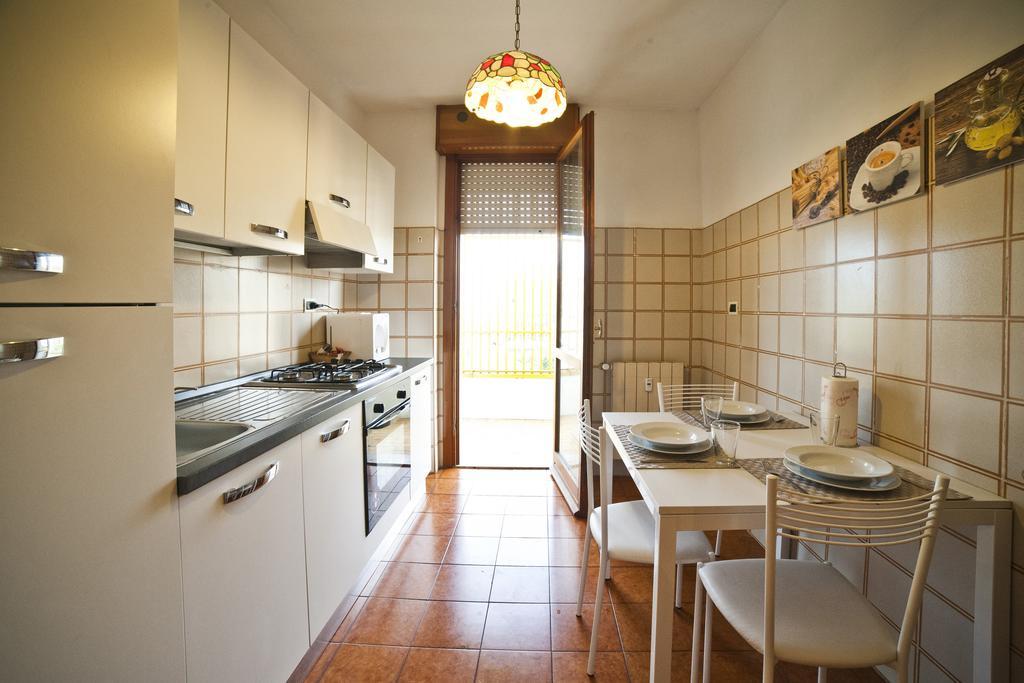 Roman Holidays All'eur Apartamento *